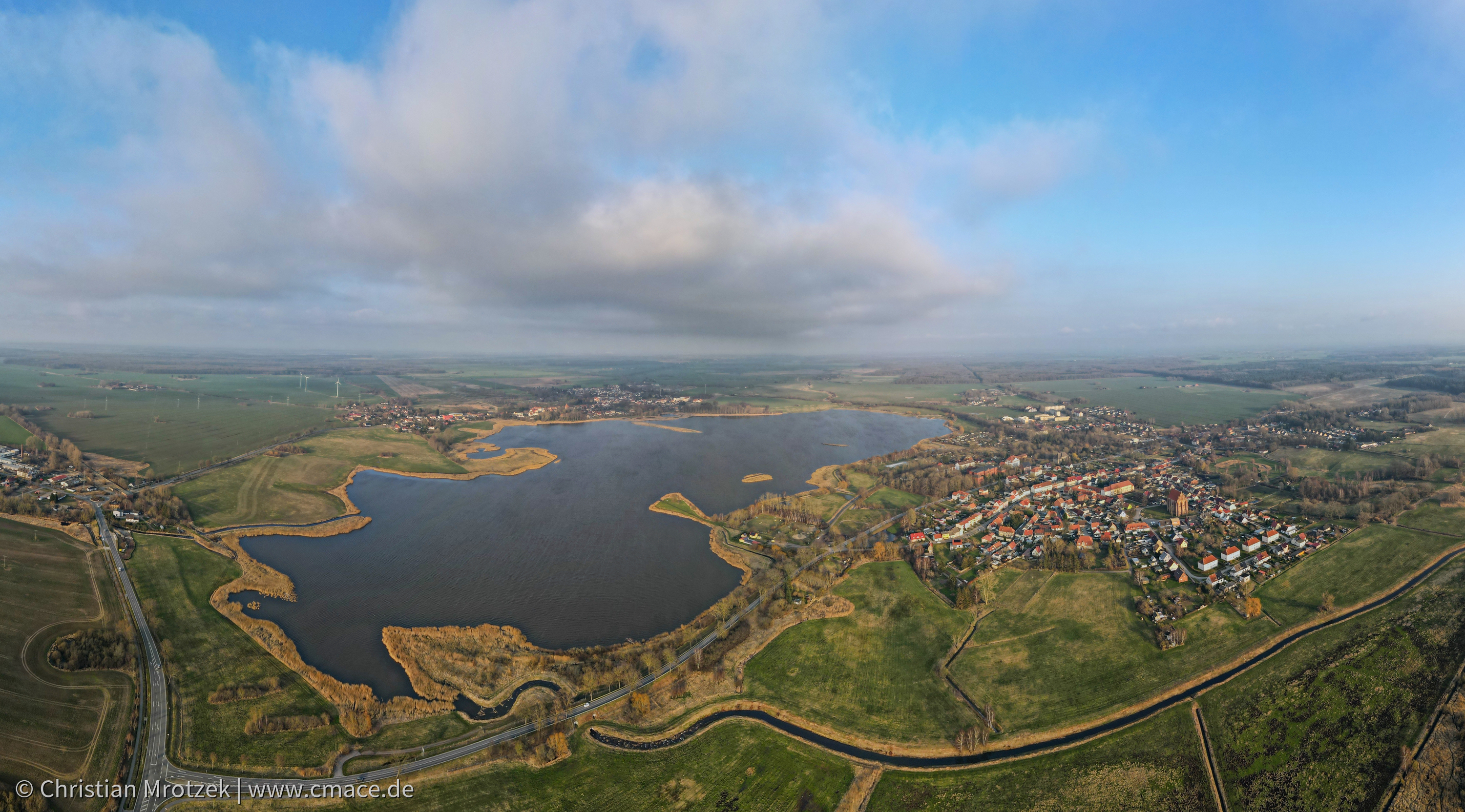 Richtenberger See und Franzburg aus der Vogelperspektive